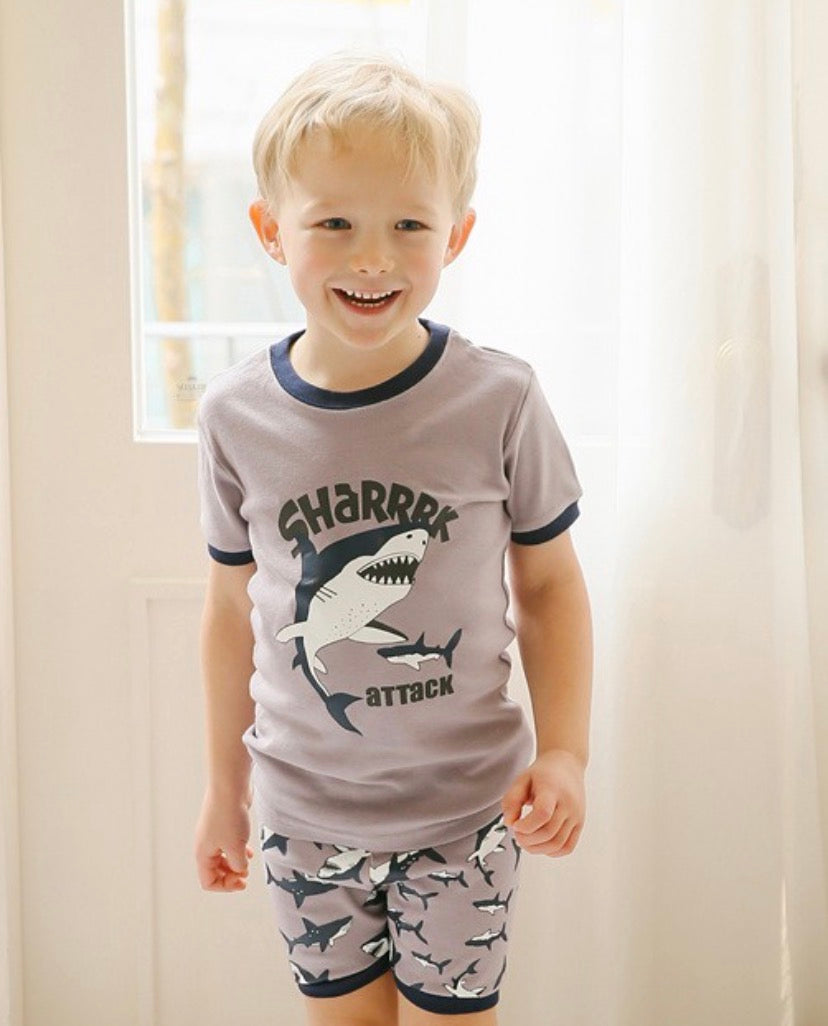 Shark Tooth Short Sleeve Pajamas